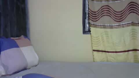 sweet_freaky online show from April 22, 9:05 am