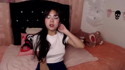 Hannah online show from November 4, 9:10 am