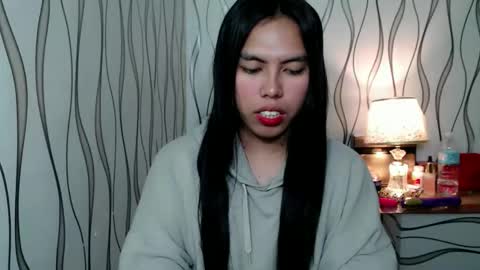 sweet_kyline69 online show from October 20, 5:34 am