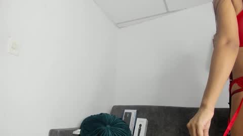 sweet_litle online show from March 3, 12:28 am