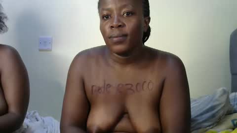 Snapshot of sweet_lizzyy chatting on March 2, 1:26 am Sweet lizzyy online show from March 2, 1:26 am