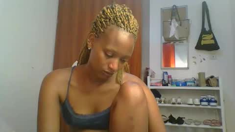 Linda online show from April 21, 2:51 am