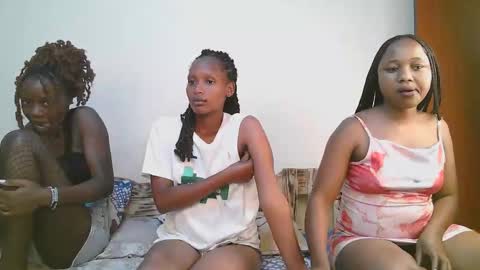 Linda online show from November 3, 5:03 pm