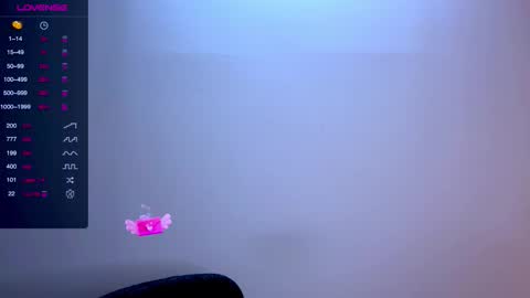 Mia online show from September 19, 6:55 pm