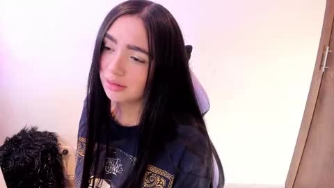 Mia Johns online show from April 26, 4:54 am