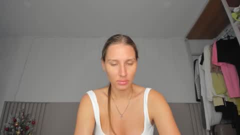 Sofi online show from January 12, 3:02 am