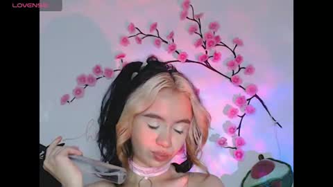 sweet molly420 online show from July 25, 10:40 pm