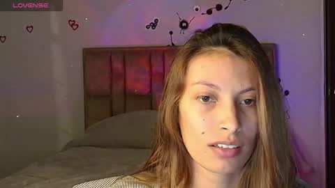 sweet_moon_v_ online show from January 8, 11:32 pm