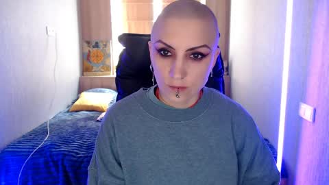 sweet_n_strong online show from April 7, 9:44 am