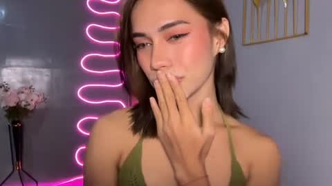 sweet_nikki03 online show from April 18, 8:38 am