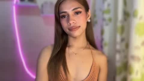 sweet_nikki03 online show from September 22, 8:02 pm