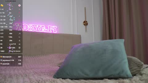 Vanessa online show from June 6, 1:39 pm