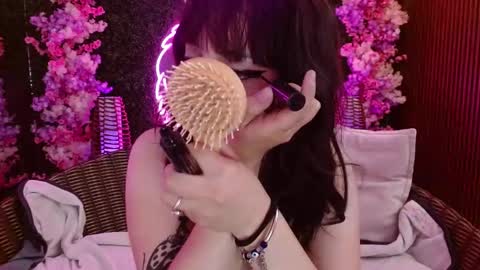 Roxanee online show from December 14, 4:41 am