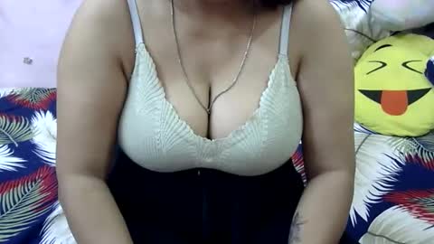 sweet_shivani online show from May 28, 8:45 am