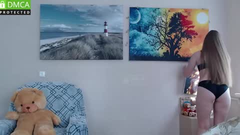 Jessika online show from April 9, 1:06 pm