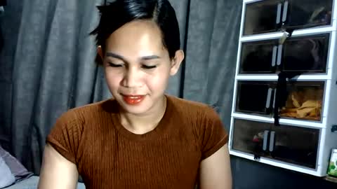 HI IM MONA AND IM YOUR NEXT WIFE online show from July 23, 2:09 am
