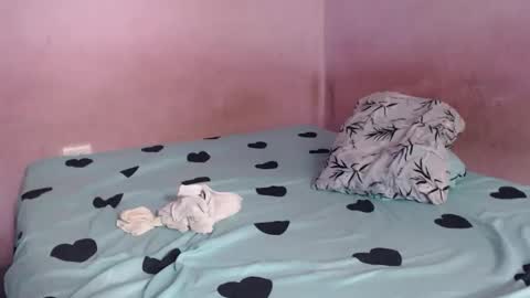 sweet_tianiss4 online show from April 24, 9:39 pm