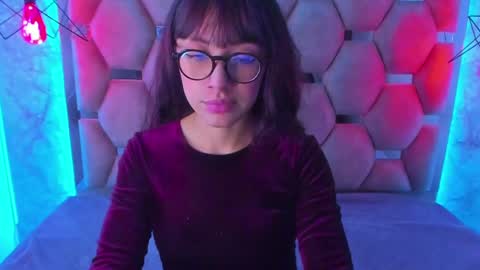 Snapshot of sweet_venus4 chatting on February 20, 11:31 am sweet_venus4 online show from February 20, 11:31 am