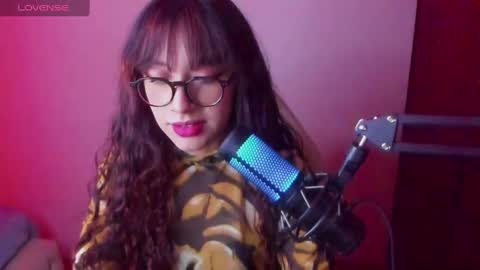Snapshot of sweet_venus4 chatting on February 26, 2:16 pm sweet_venus4 online show from February 26, 2:16 pm