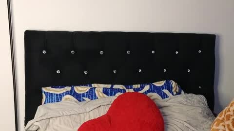  Sweet  online show from April 10, 6:30 am