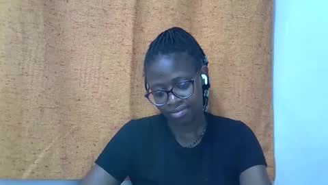 sweet_zarah online show from March 24, 11:16 am