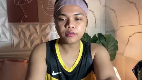 Leith Madrigal online show from March 29, 1:35 pm