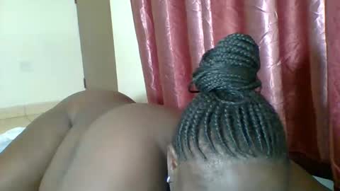 Snapshot of sweetblacklady chatting on December 30, 3:58 am MELVIN online show from December 30, 3:58 am