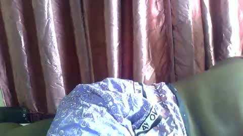 Snapshot of sweetblacklady chatting on January 2, 9:50 pm MELVIN online show from January 2, 9:50 pm