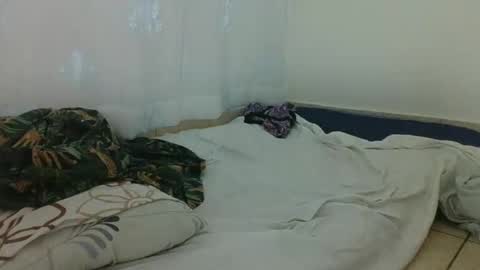 Snapshot of sweetblacklady chatting on December 9, 11:13 pm MELVIN online show from December 9, 11:13 pm