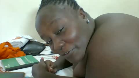 Snapshot of sweetblacklady chatting on December 21, 11:22 am MELVIN online show from December 21, 11:22 am