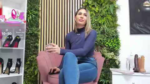 Cherry online show from December 3, 7:20 am