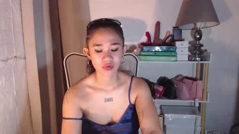 Danni online show from January 3, 5:10 pm