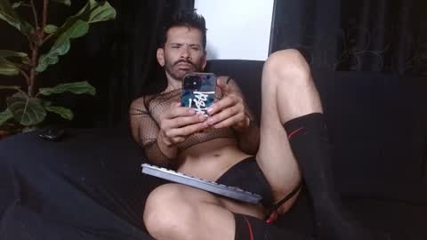 Snapshot of sweetday_19 chatting on October 23, 2:13 am sweetday_19 online show from October 23, 2:13 am