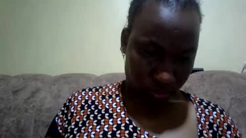 sweetdiva2012 online show from June 11, 3:37 am