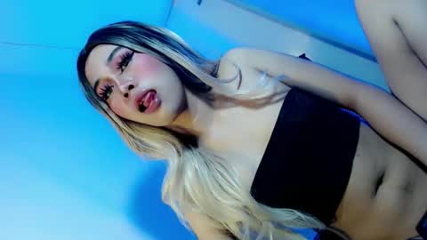 sweetest_bunny online show from March 26, 8:03 pm