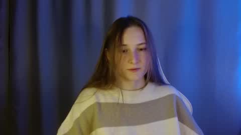 Annie online show from November 29, 8:05 pm