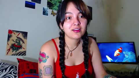 Snapshot of sweetie_maryy chatting on February 2, 4:11 pm Maria  my insta sweetie maryy   online show from February 2, 4:11 pm