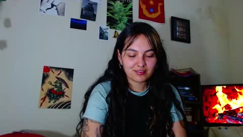 Snapshot of sweetie_maryy chatting on January 28, 6:28 pm Maria  my insta sweetie maryy   online show from January 28, 6:28 pm
