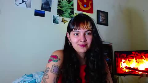 Snapshot of sweetie_maryy chatting on February 9, 6:16 pm Maria  my insta sweetie maryy   online show from February 9, 6:16 pm
