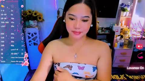 Nicole online show from November 12, 5:48 pm