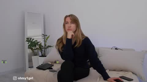 SweetKira1 online show from February 10, 12:19 pm