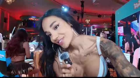 Laura Saenz  Geminis online show from January 17, 12:09 am