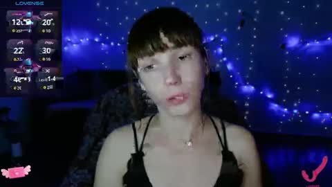 Snapshot of sweetledyselin chatting on October 22, 6:53 pm SweetLedySelin online show from October 22, 6:53 pm
