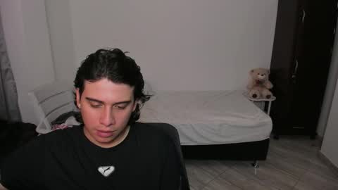 Lian online show from December 19, 2:40 am