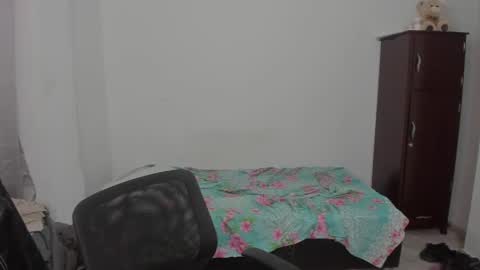 Lian online show from May 9, 2:50 am