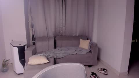 Lian online show from February 21, 7:34 am