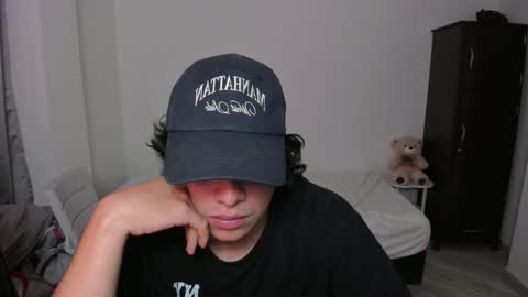 Lian online show from December 20, 2:40 am