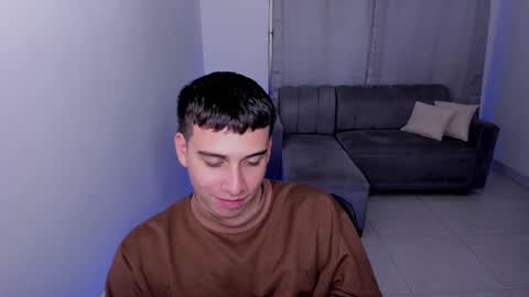 Lian online show from March 10, 5:54 am