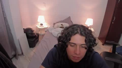 Lian online show from March 28, 8:27 am