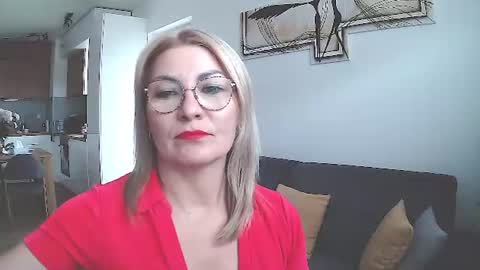sweetmarthaaa online show from June 18, 10:31 am
